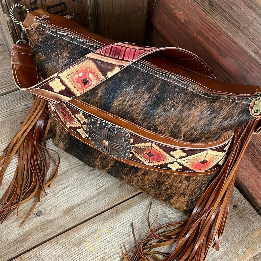 016 Oakley - Red Brindle w/ Summit Fire Navajo w/ Buckle Buckle