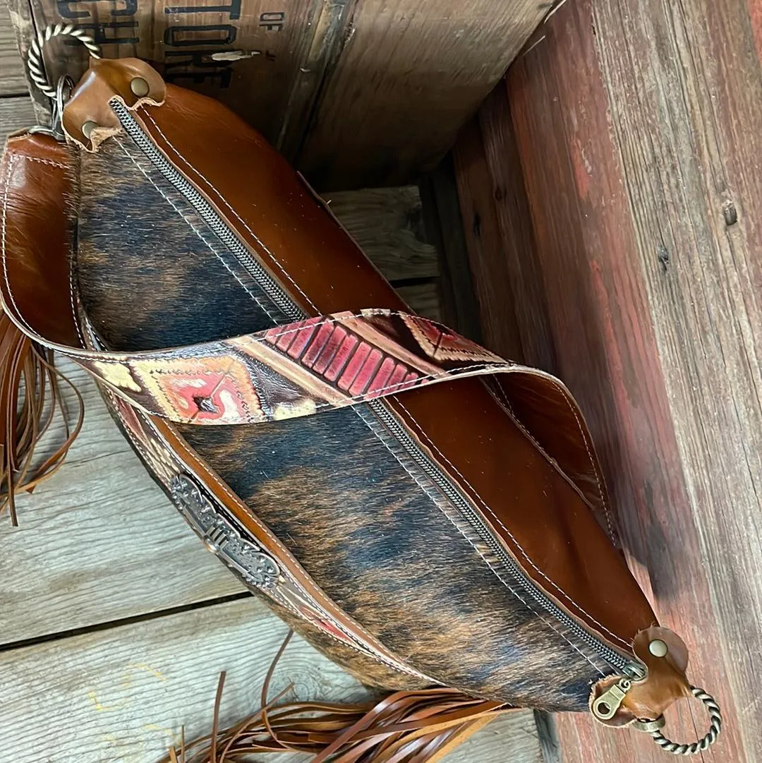016 Oakley - Red Brindle w/ Summit Fire Navajo w/ Buckle Buckle