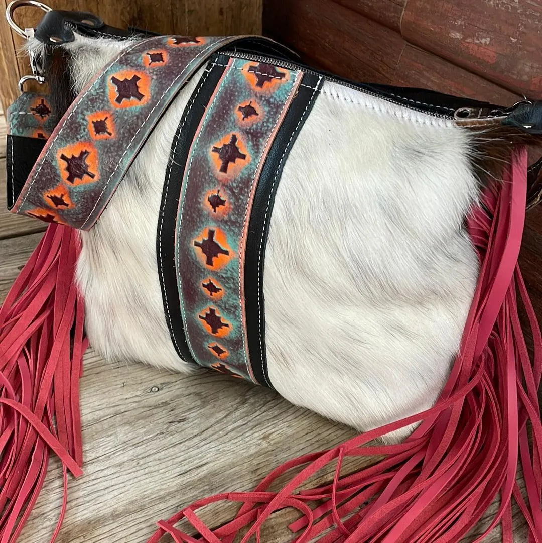 055 Annie - Tricolor w/ Western Sunset