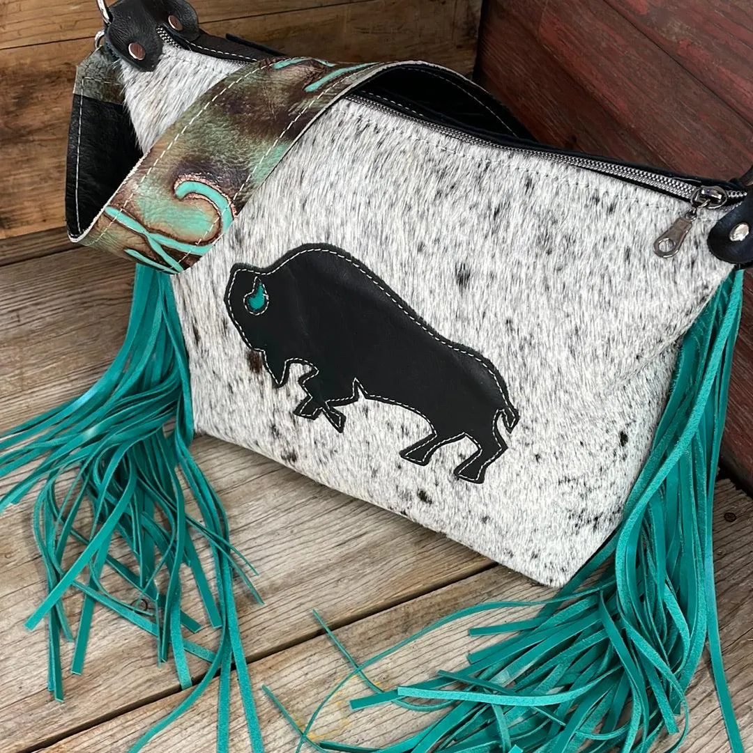Annie - B&W Speckle w/ Buffalo Design