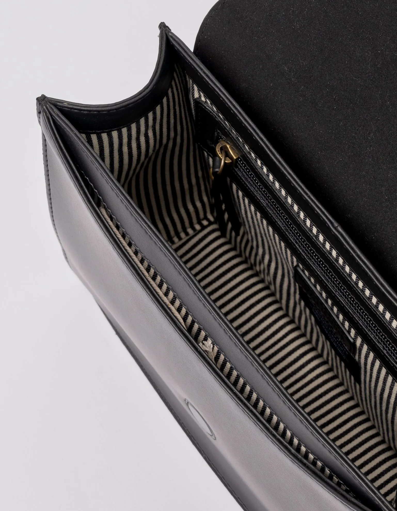 Audrey | Apple Leather