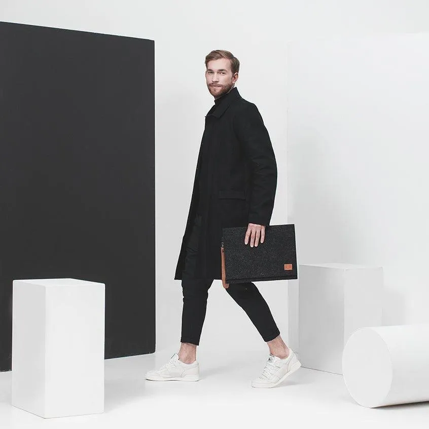 Berg 15 - Black