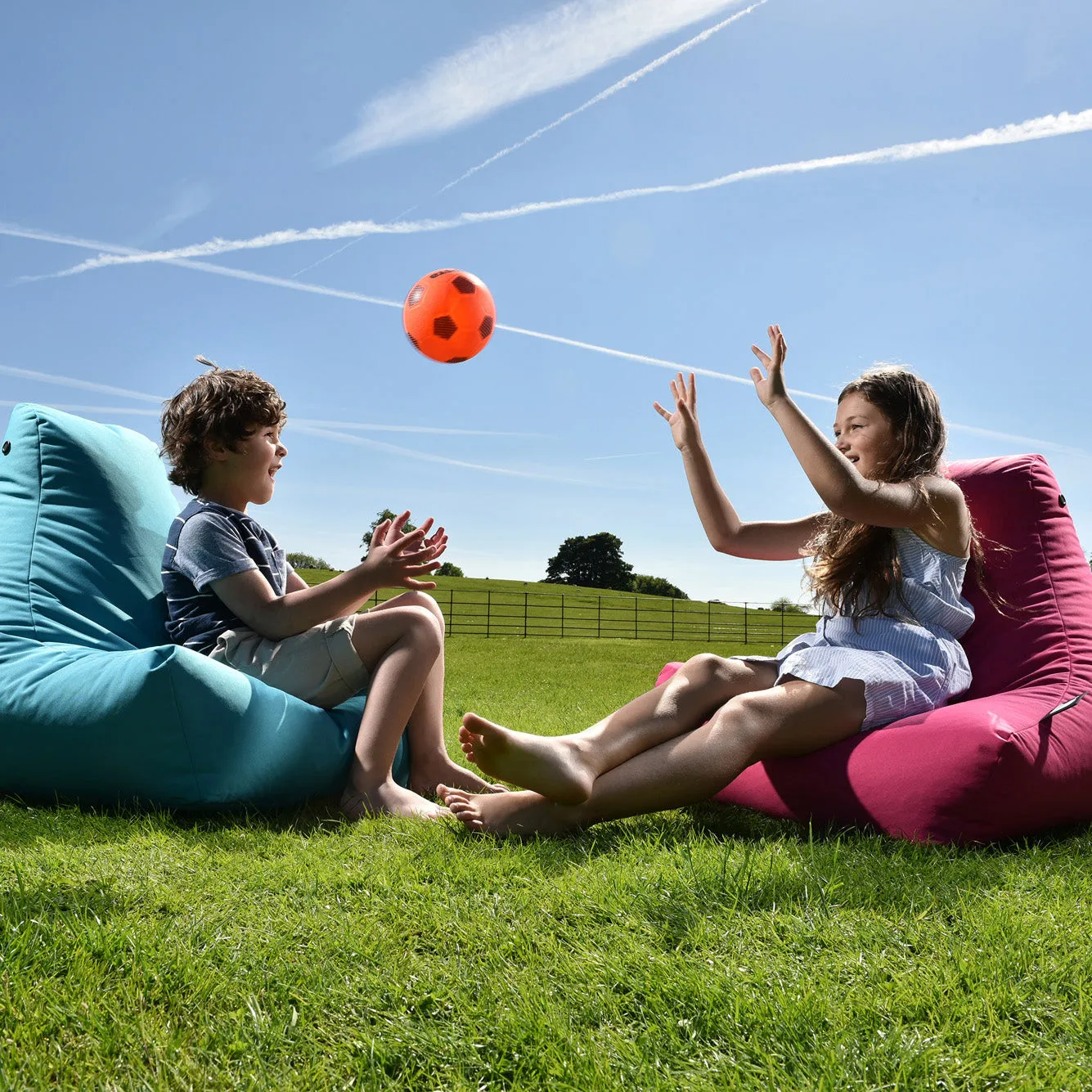 Extreme Lounging Outdoor Bean Bag - Pink