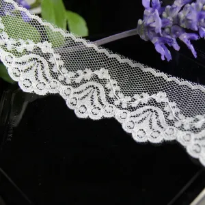 Ivory Floral Scallop Edge Lace Trim 1½"