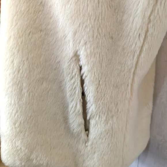 J. McLaughlin Faux Fur Zipper Vest Women's Size Medium Cream and Rust Color