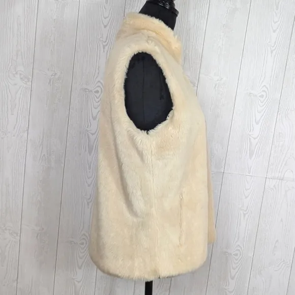 J. McLaughlin Faux Fur Zipper Vest Women's Size Medium Cream and Rust Color