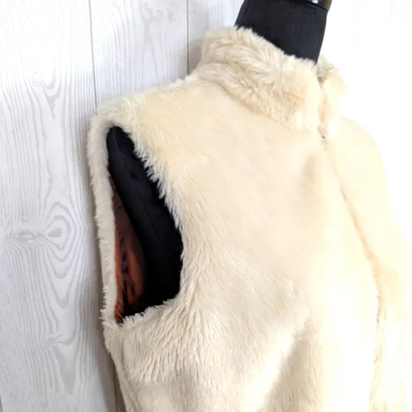 J. McLaughlin Faux Fur Zipper Vest Women's Size Medium Cream and Rust Color