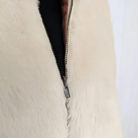 J. McLaughlin Faux Fur Zipper Vest Women's Size Medium Cream and Rust Color