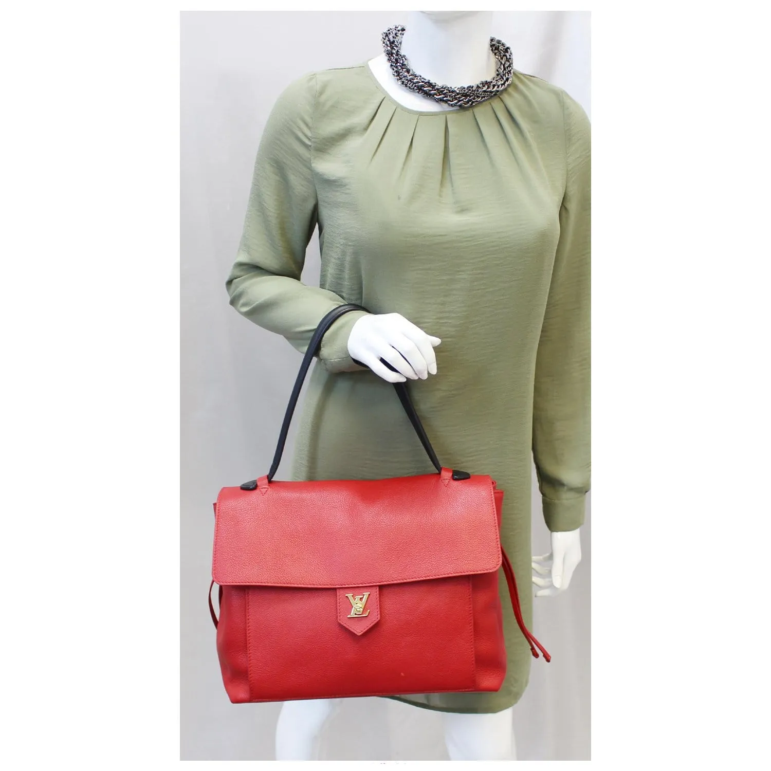 LOUIS VUITTON Lockme PM Calfskin Leather Shoulder Bag Rouge
