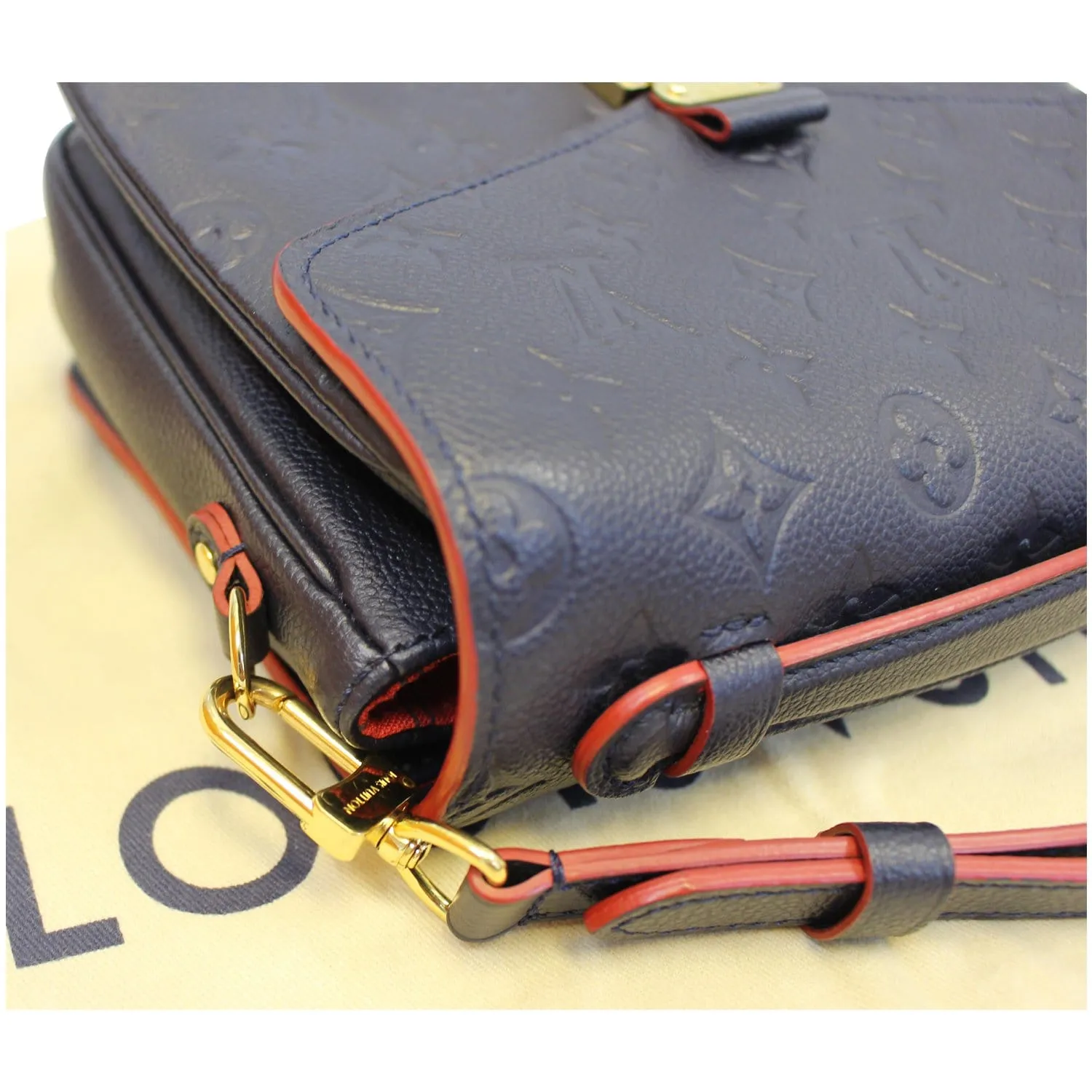 LOUIS VUITTON Metis Pochette Empreinte Leather Crossbody Bag Blue - 20% OFF