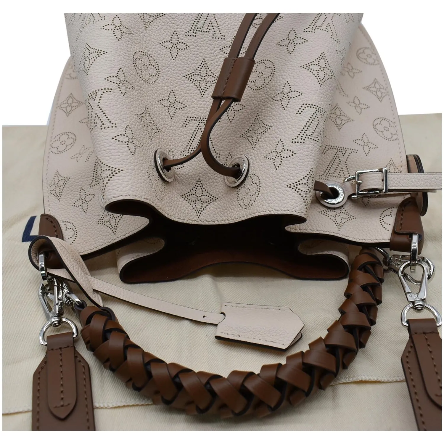 LOUIS VUITTON Muria Mahina Perforated Leather Shoulder Bag Cream - 10% OFF