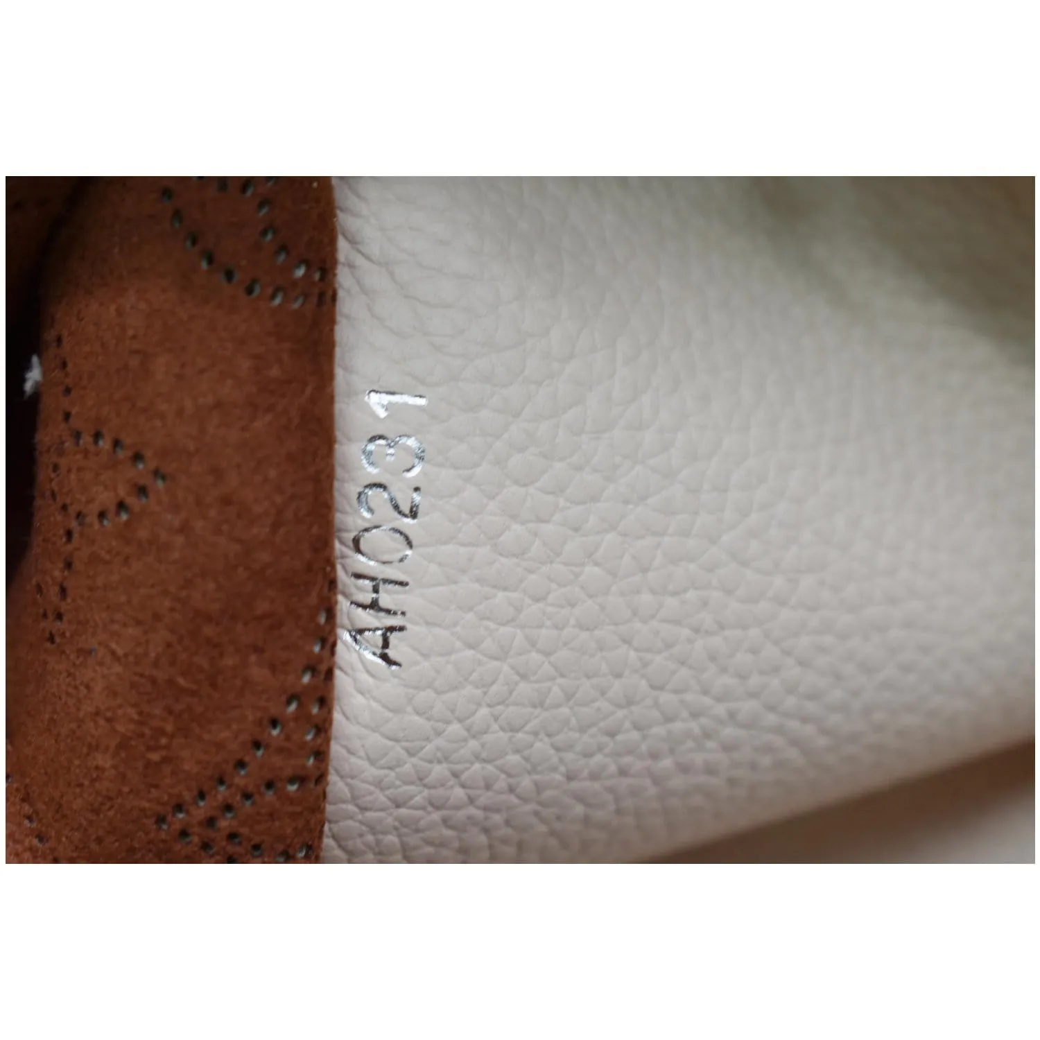LOUIS VUITTON Muria Mahina Perforated Leather Shoulder Bag Cream - 10% OFF
