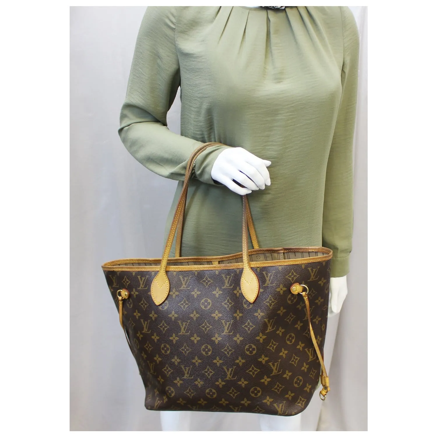 LOUIS VUITTON Neverfull MM Monogram Canvas Brown Tote Shoulder Bag