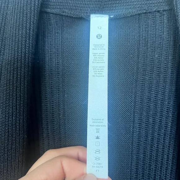 Lululemon Restful Intentions Sweater Wrap Black / Heathered Core Black size 12