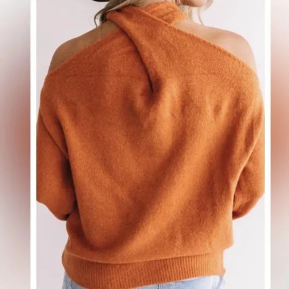Miracle - Multi strap neck cold shoulder sweater