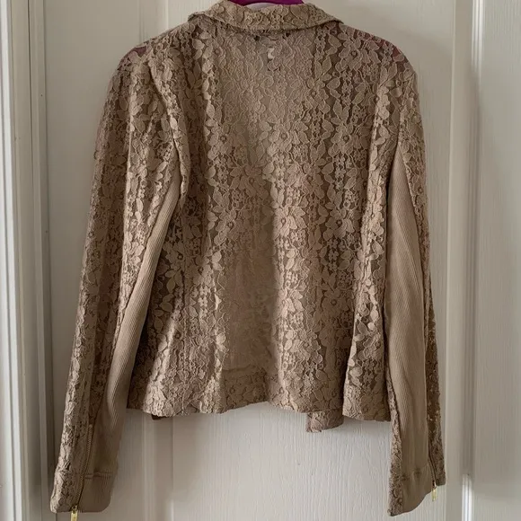 New with tags Chico’s Black Label tan lace jacket