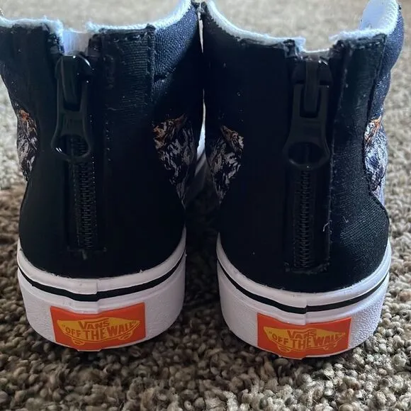 NWT Boys High Top Vans Discovery ProjectCat Tigers