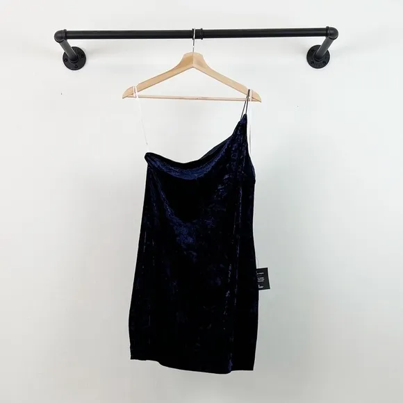 NWT Lulu’s Forever Thriving Navy Blue Velvet One-Shoulder Bodycon Dress