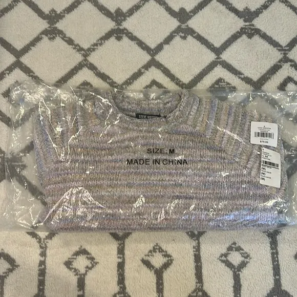 NWT Steve Madden Dana Sweater Sz M - Lavender/Multicolor