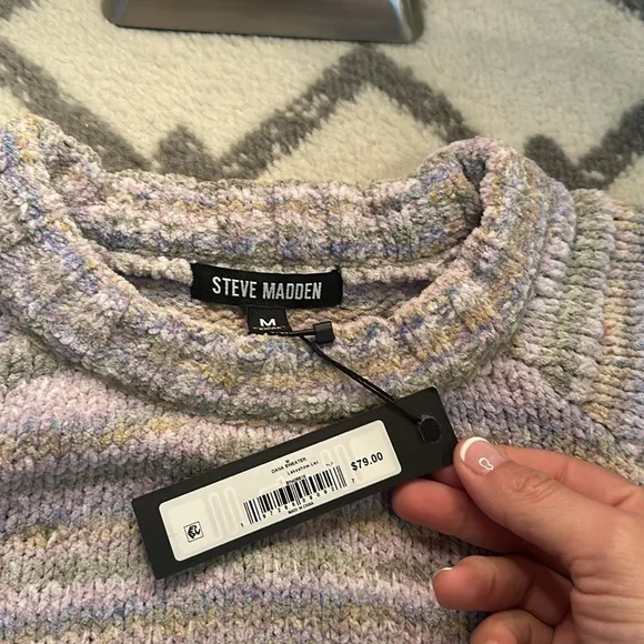 NWT Steve Madden Dana Sweater Sz M - Lavender/Multicolor