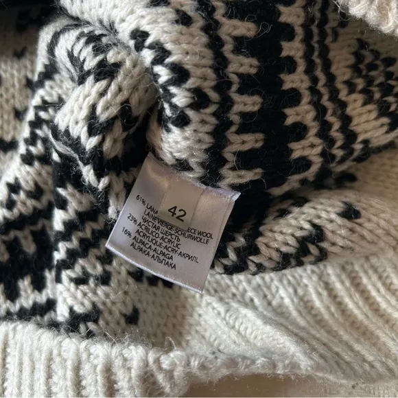 Patterned JumperWhite and Black Fair Isle Crew-neck Sweater by Nude