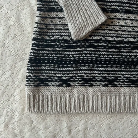 Patterned JumperWhite and Black Fair Isle Crew-neck Sweater by Nude