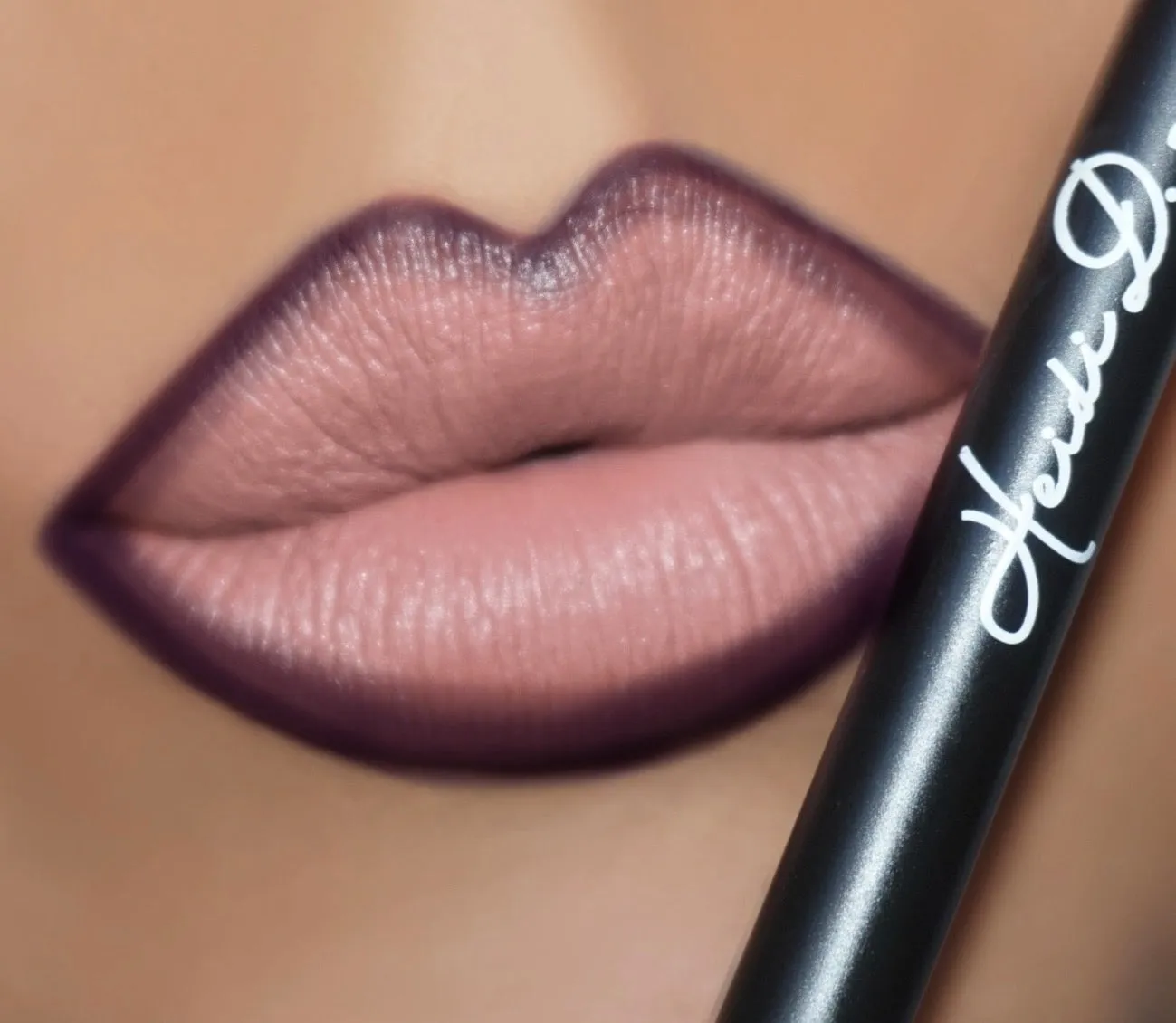 Pleading Plum Lip Liner