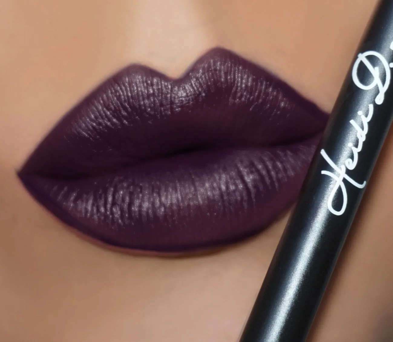 Pleading Plum Lip Liner