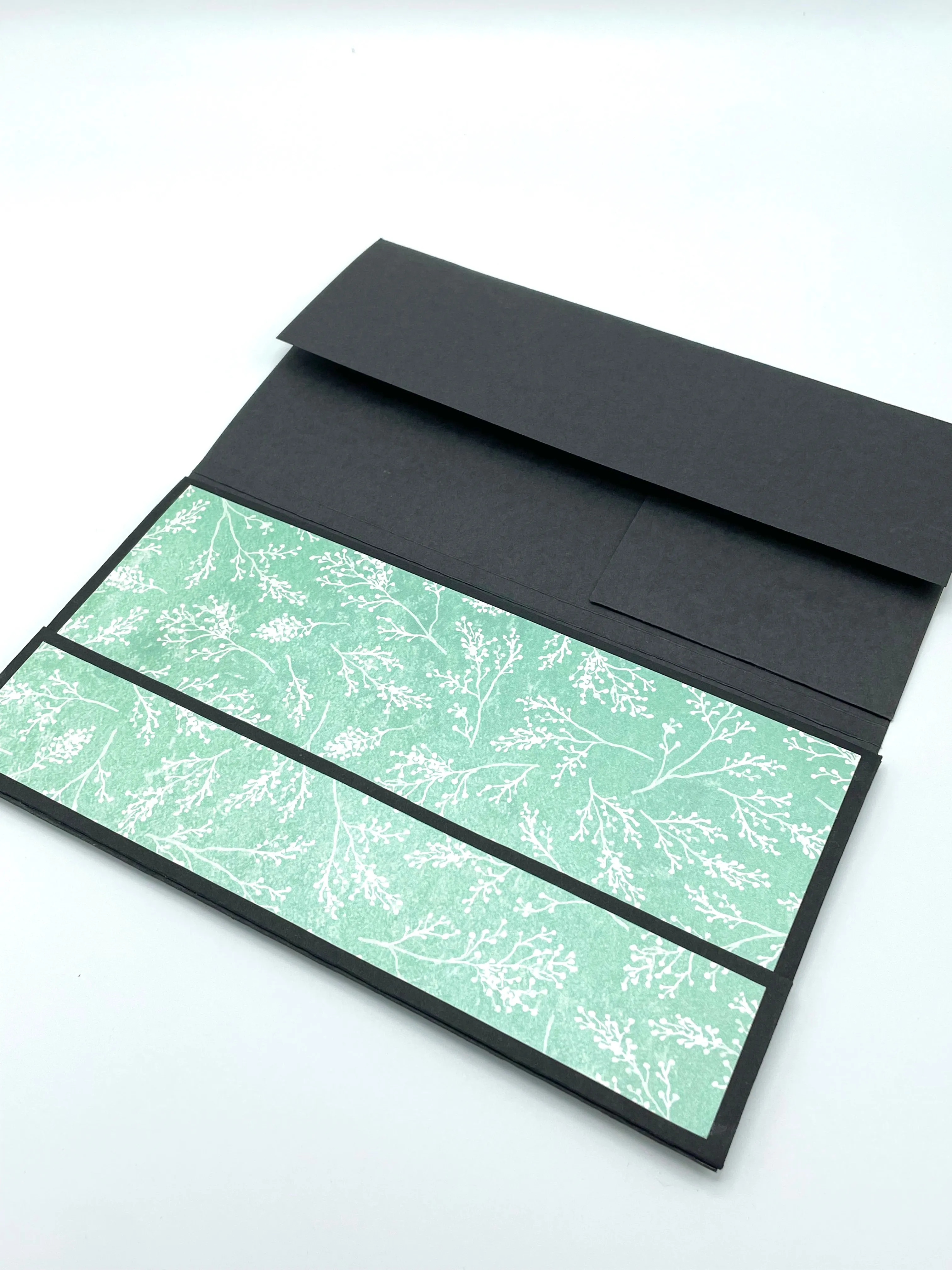Pocket- Extra Large Magnetic Pocket