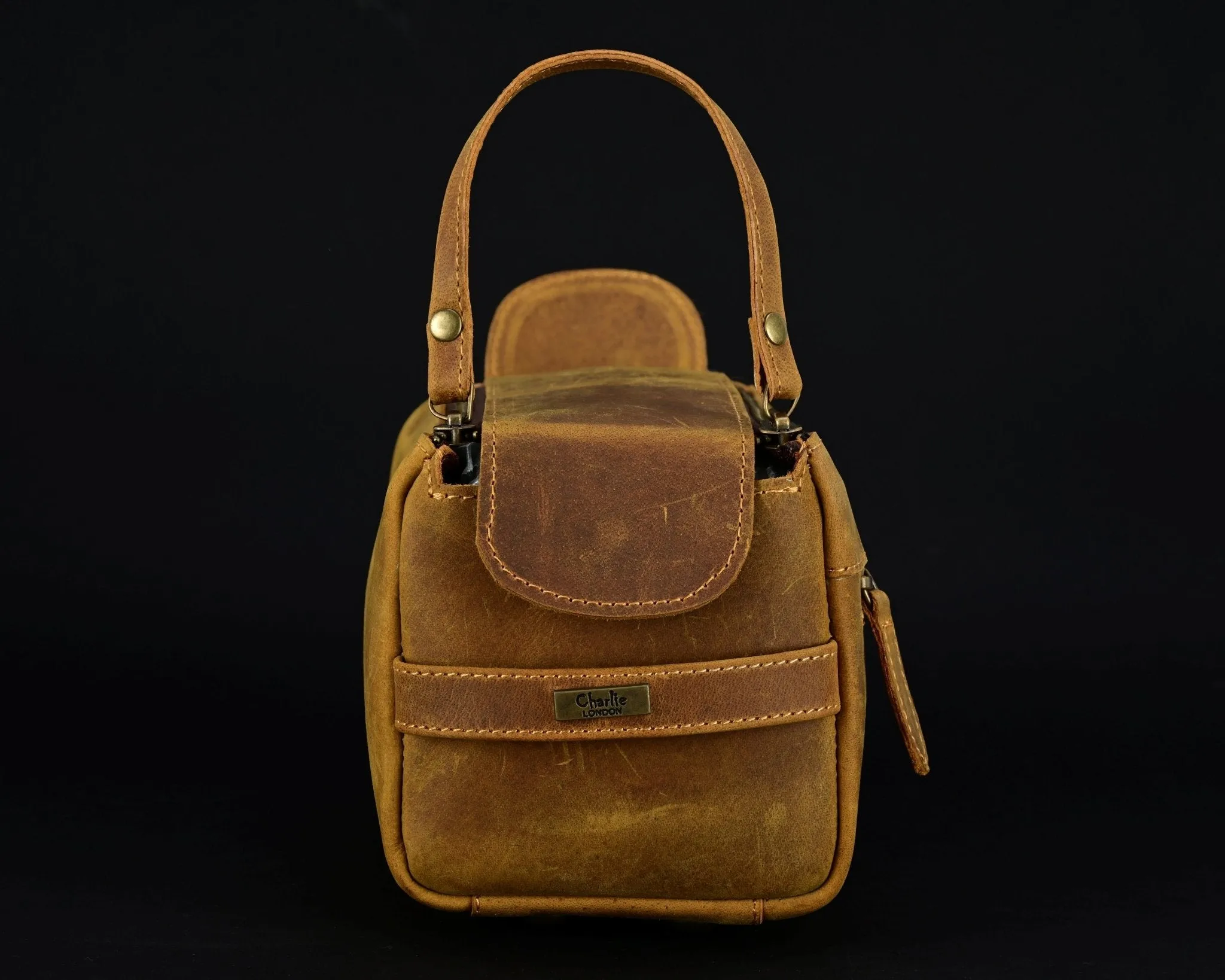 Premium Cowhide Leather Toiletry Bag Travel Dopp Kit Distressed Tan