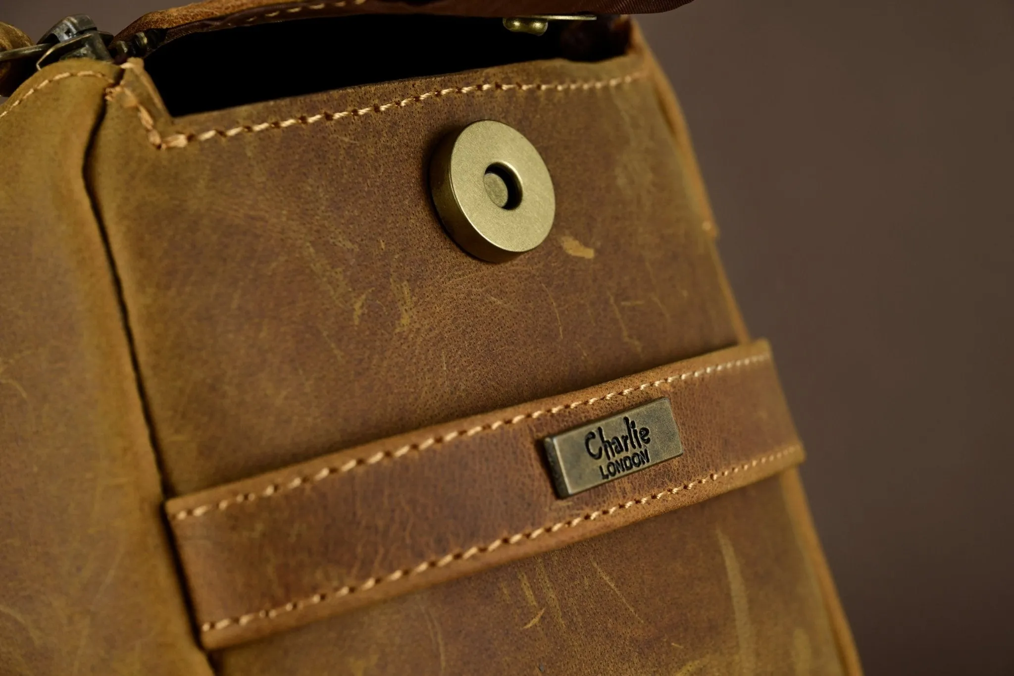 Premium Cowhide Leather Toiletry Bag Travel Dopp Kit Distressed Tan