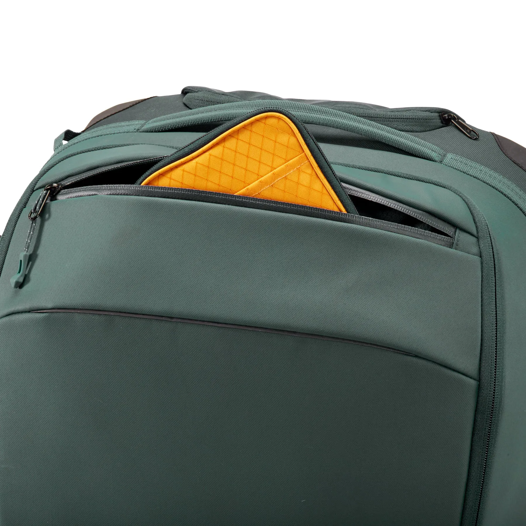 TARMAC XE 2-WHEEL 22" CARRY ON LUGGAGE
