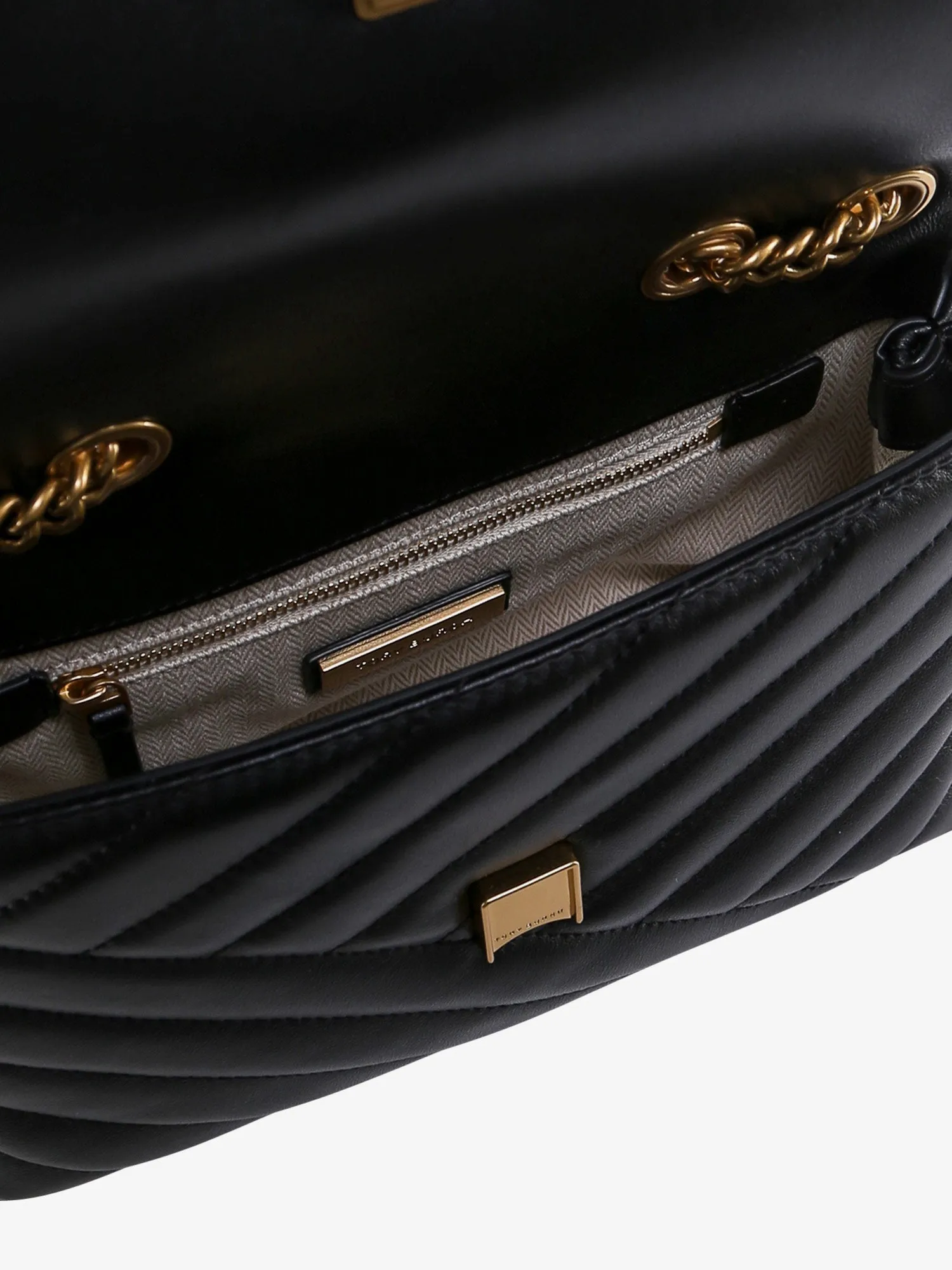 Tory Burch Matelassé Leather Shoulder Bag With Frontal Logo