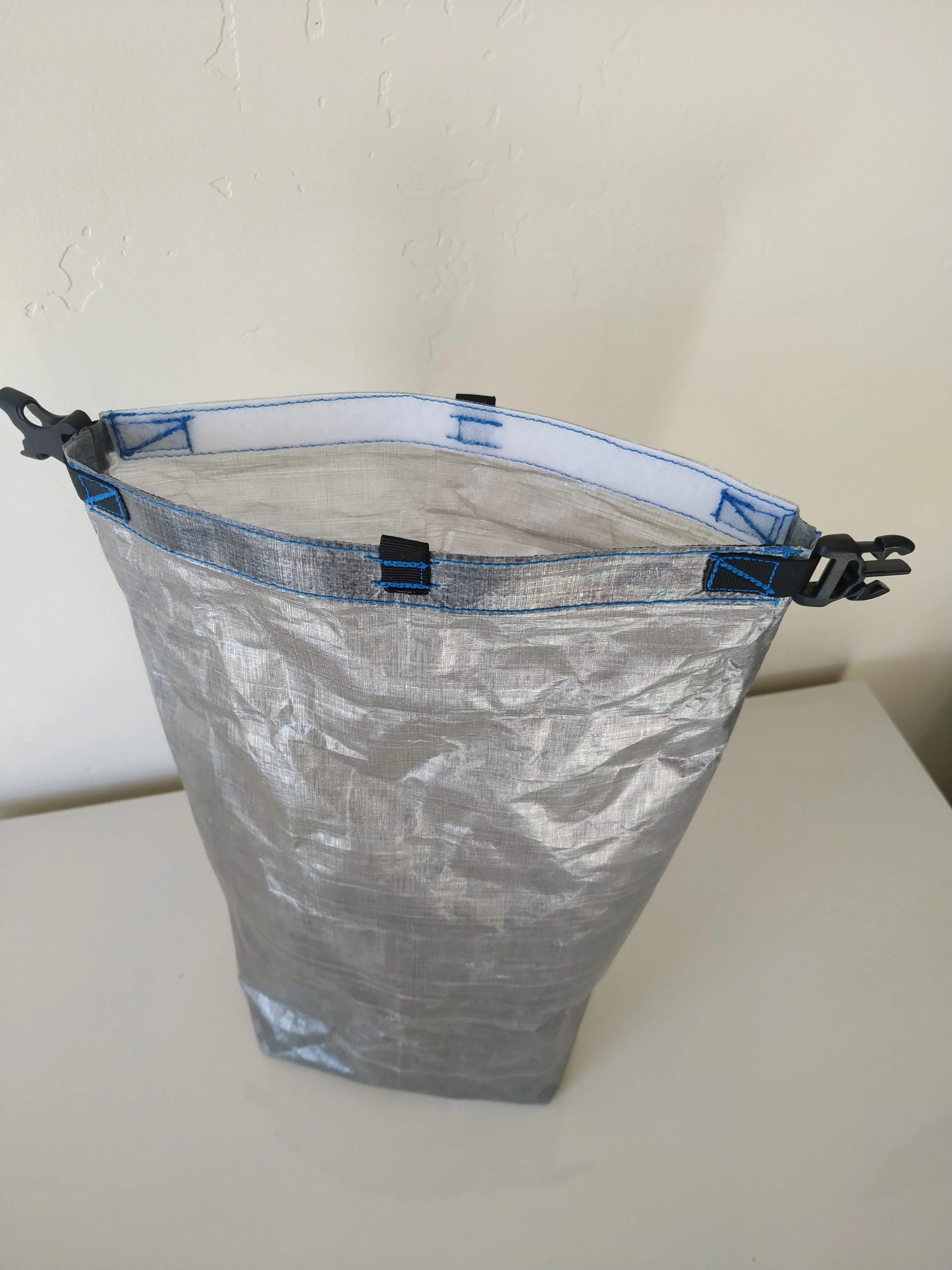 Ultralight Small Dry Bag - Solid Color Dyneema