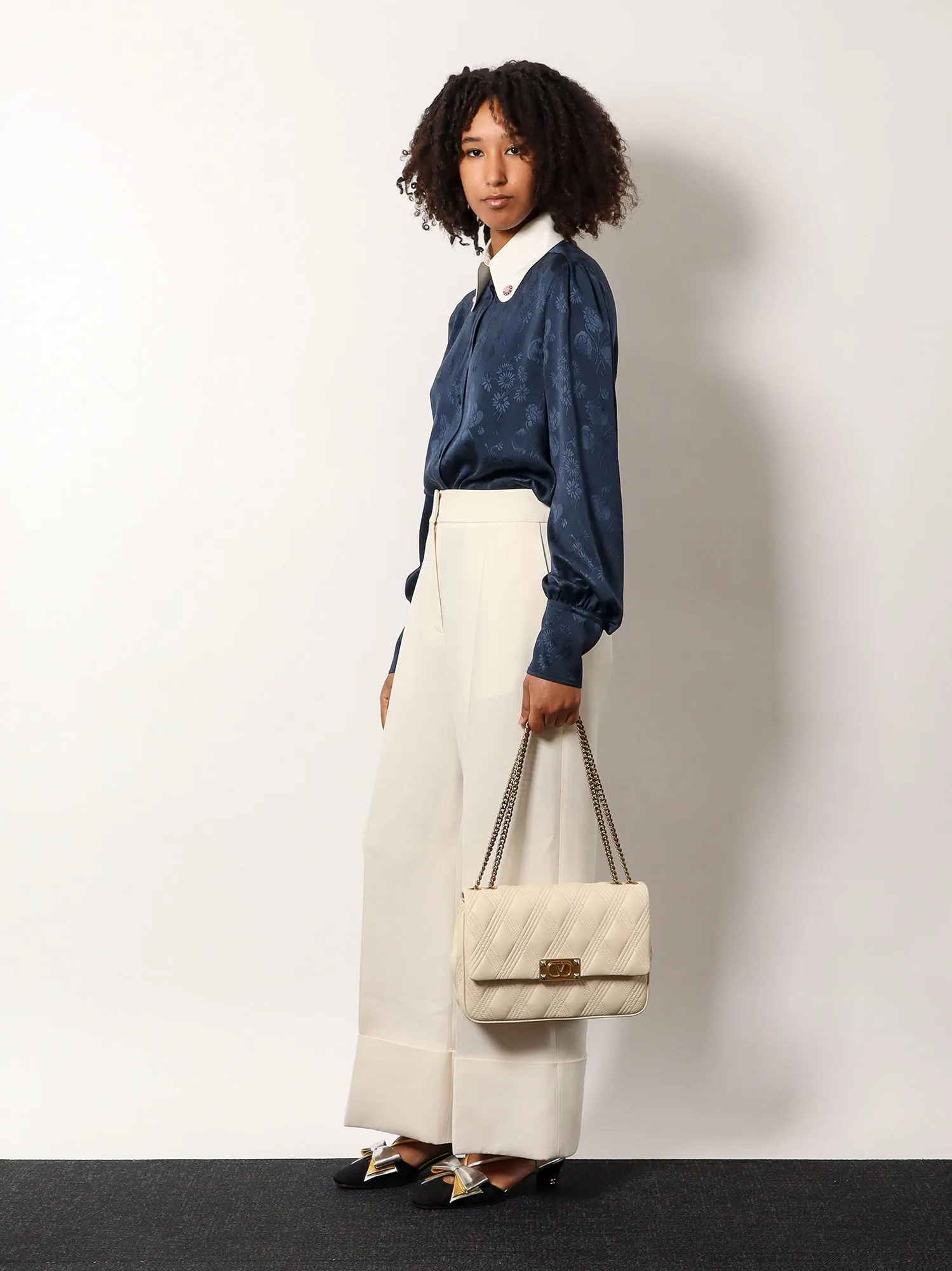 Valentino Garavani Quiltie 67 Leather Shoulder Bag