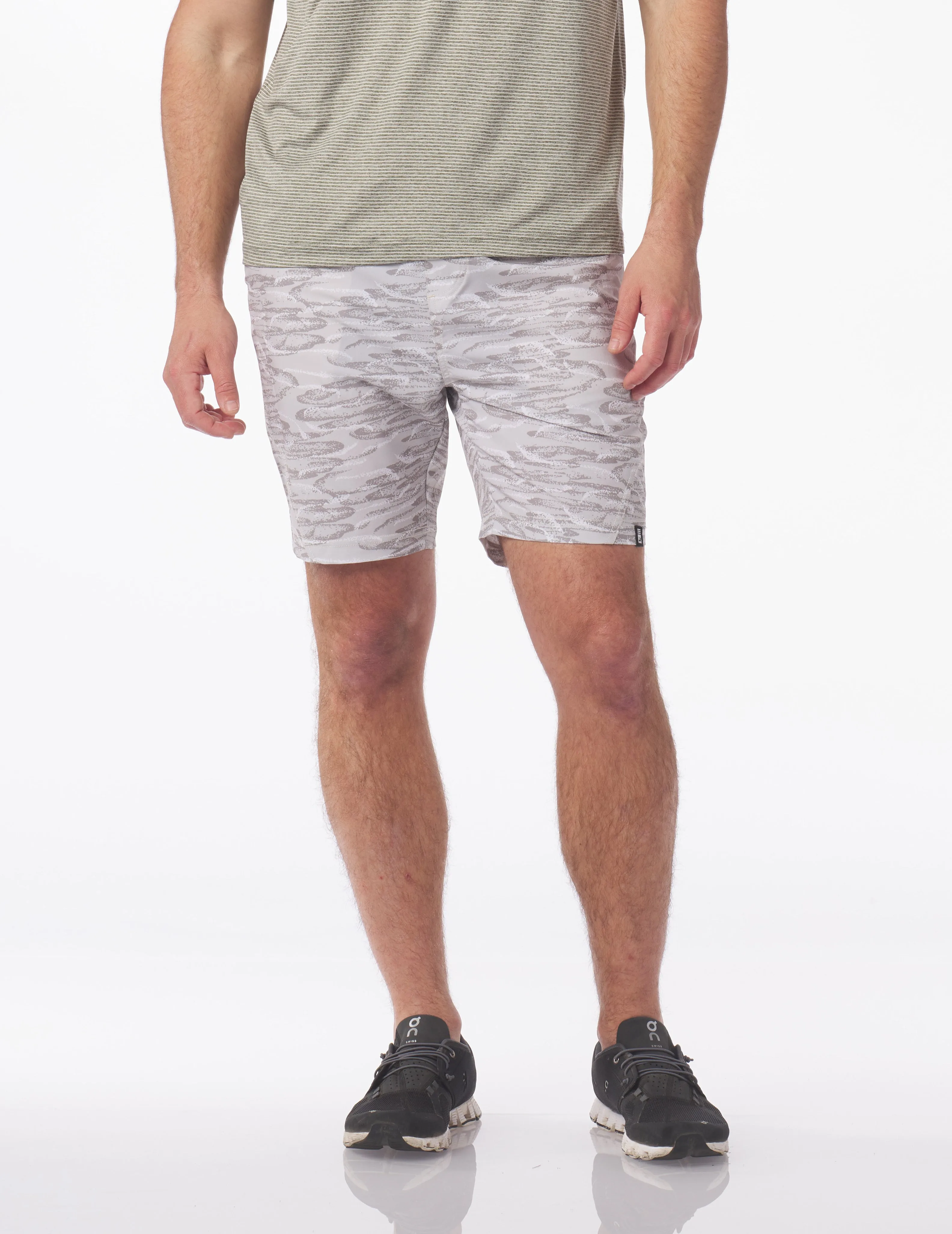 Versatility Short 7.5": Oatmilk Camo Float