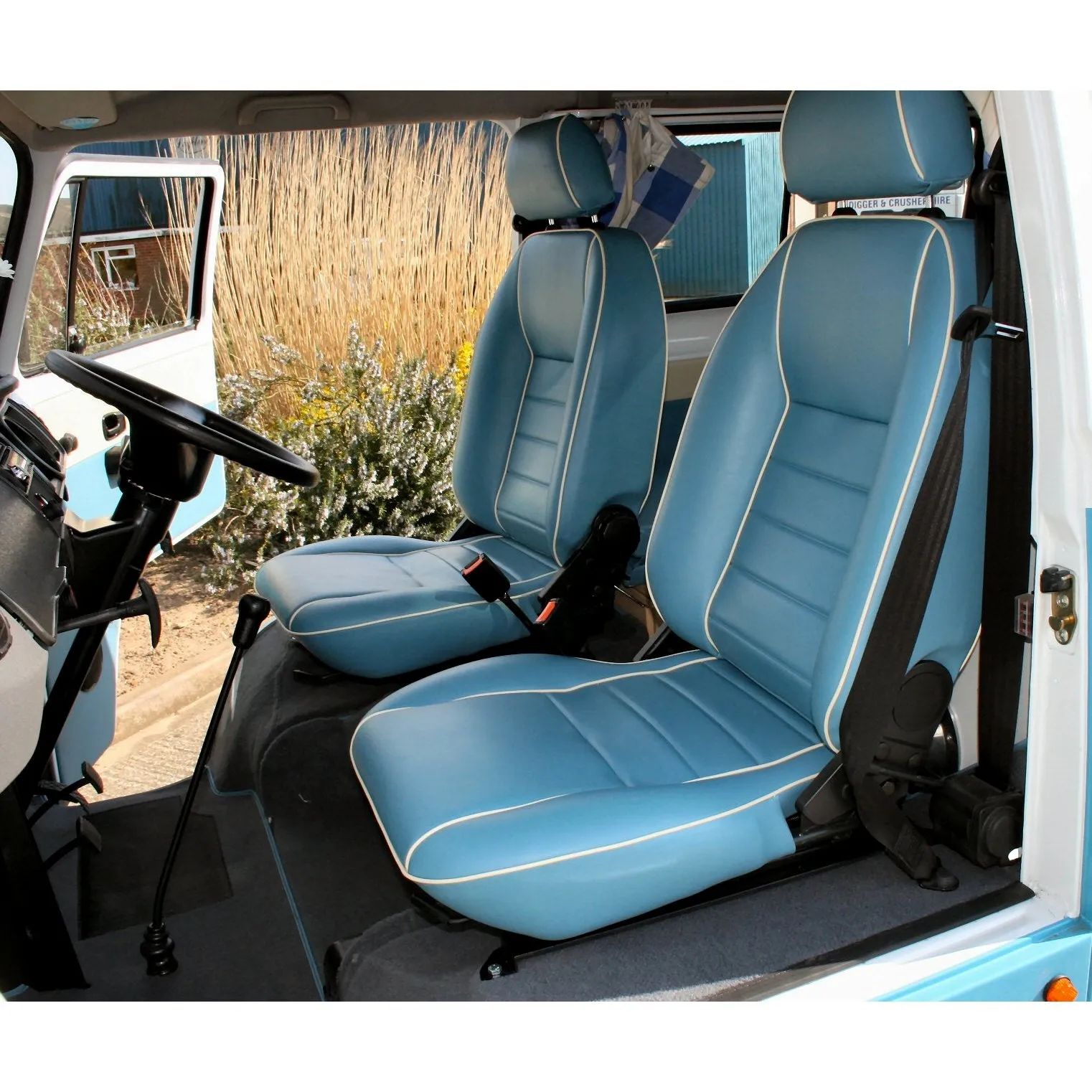 VW T2 SUFFOLK GT RECLINING SEAT RIGHT HAND (VINYL)