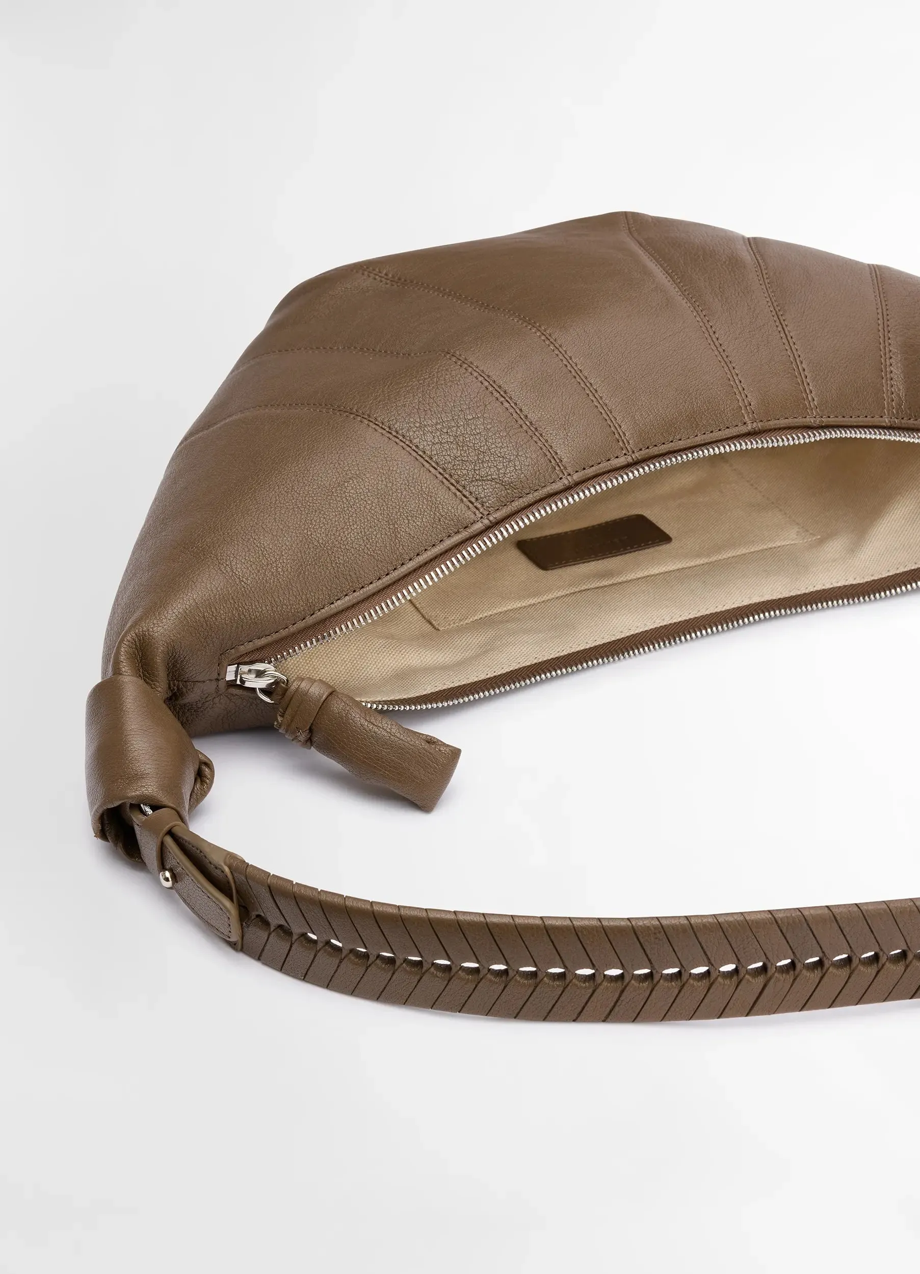 WOVEN LACED MEDIUM CROISSANT BAG