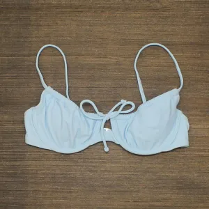 Xhilaration Women's Shirred Underwire Bikini Top Light Blue Medium (4-6)