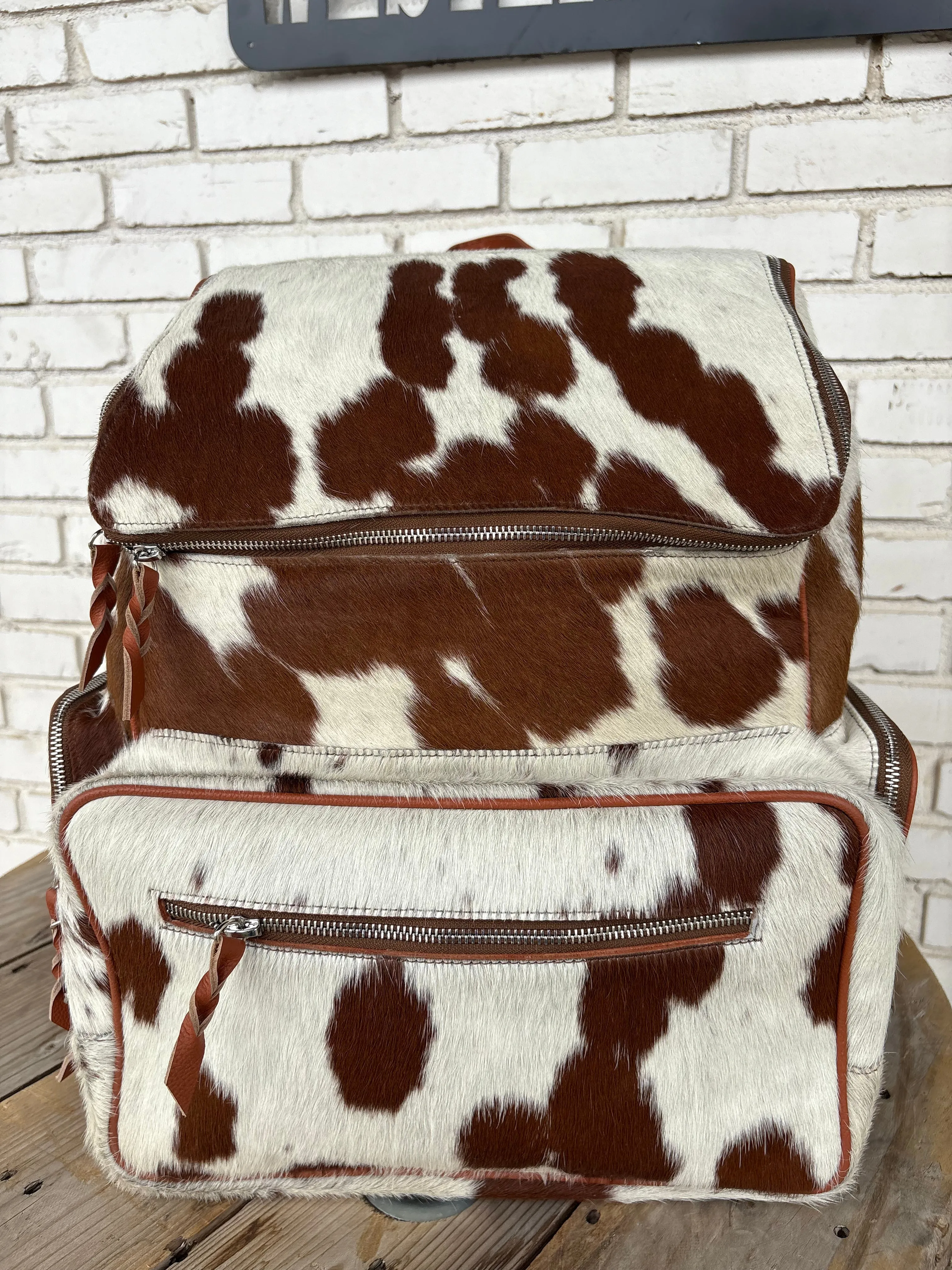 XL Cowhide   Tan Leather Backpack