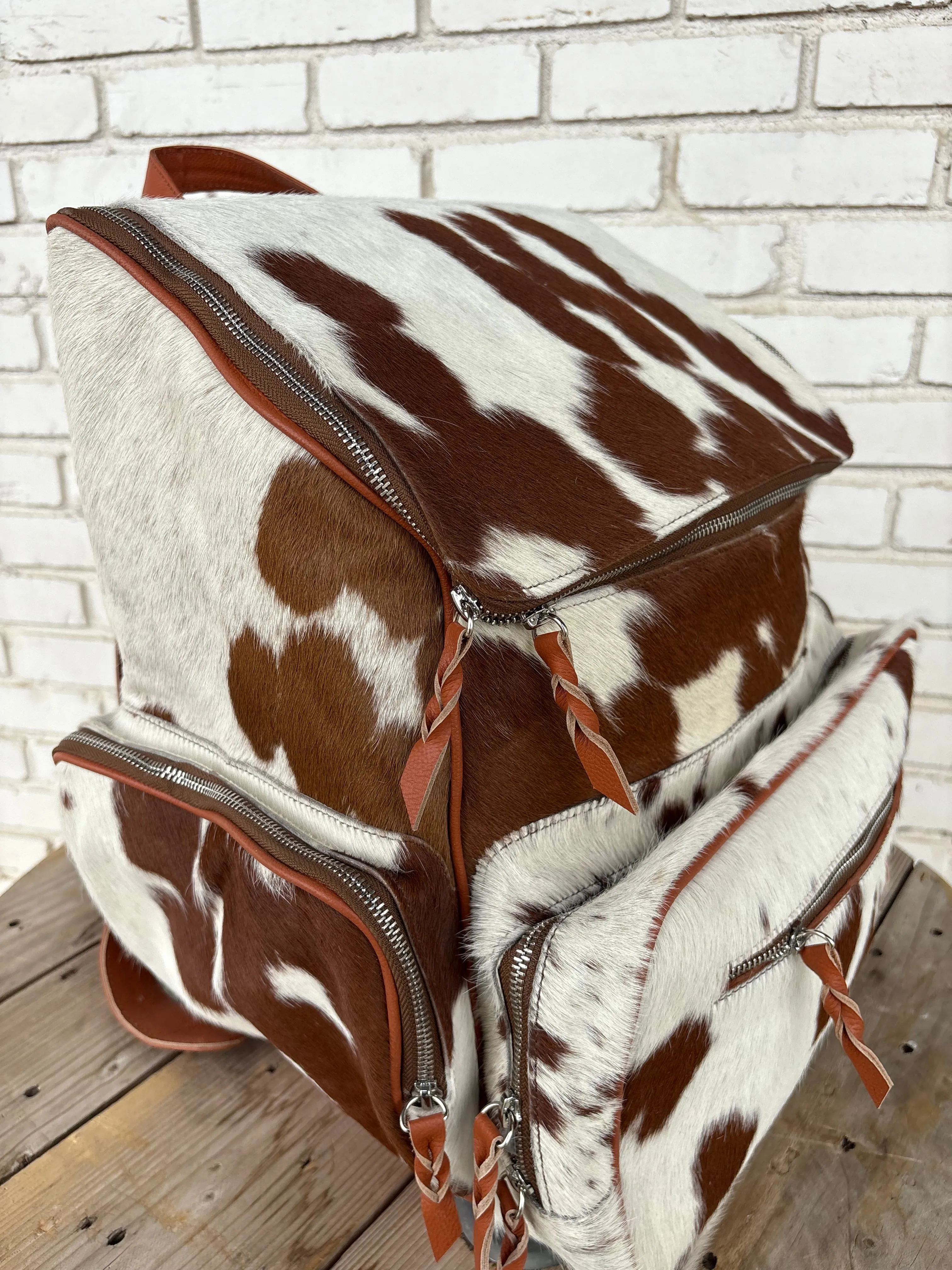 XL Cowhide   Tan Leather Backpack